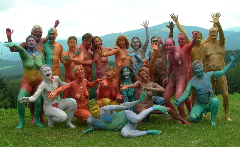 W-Gruppe-Korpermalerei-2006